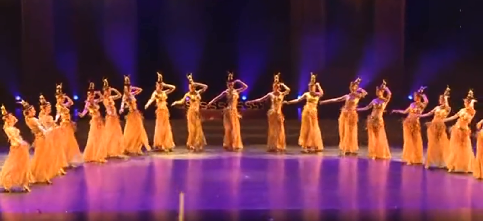 阿拉伯舞蹈《梦幻艳波》中国九游会老哥俱乐部集团